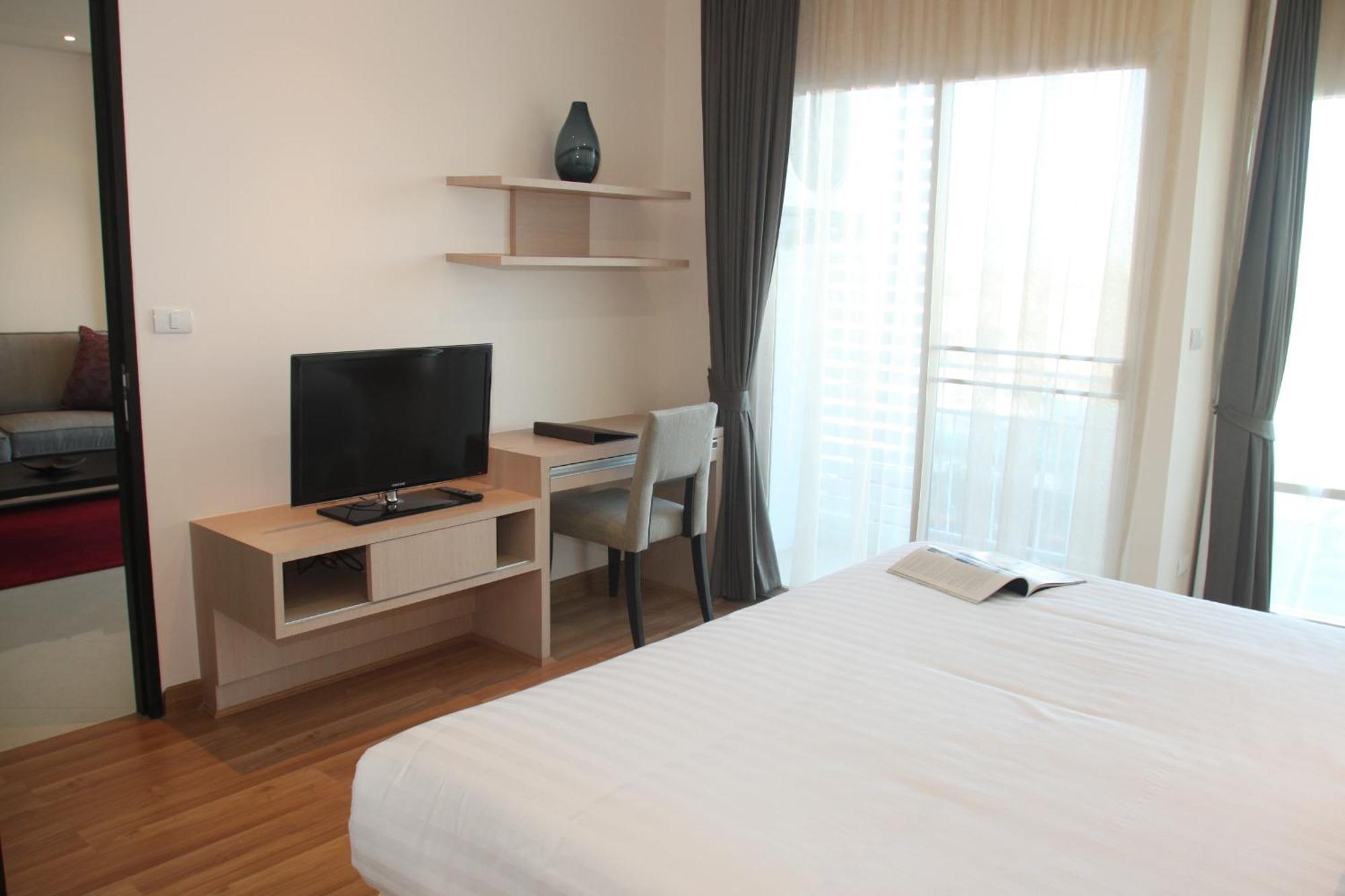 Park Village Rama II Bangkok Bagian luar foto