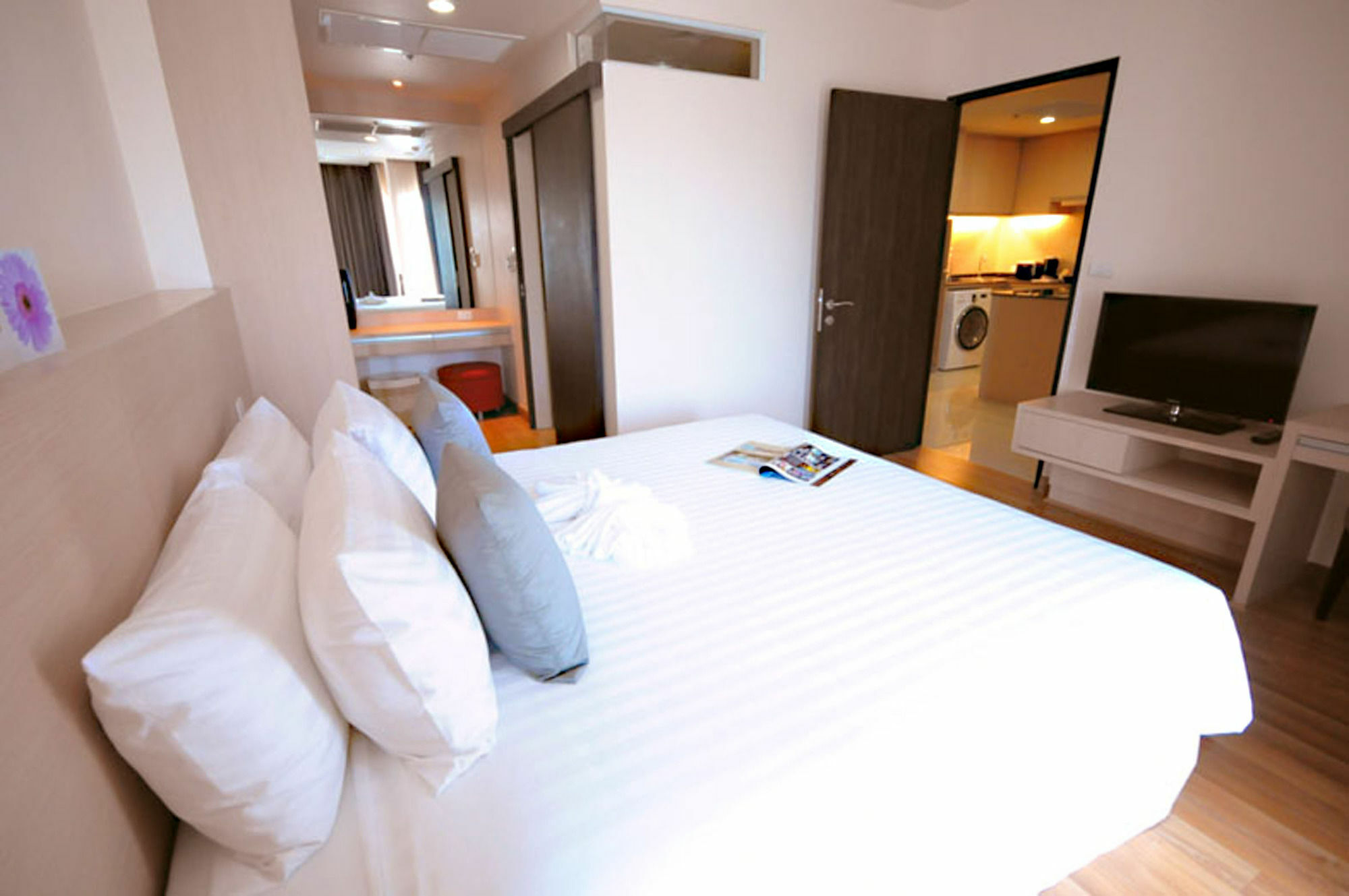 Park Village Rama II Bangkok Bagian luar foto
